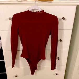 Medium long sleeve body suit